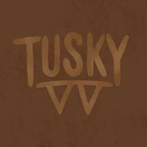 Tuskt